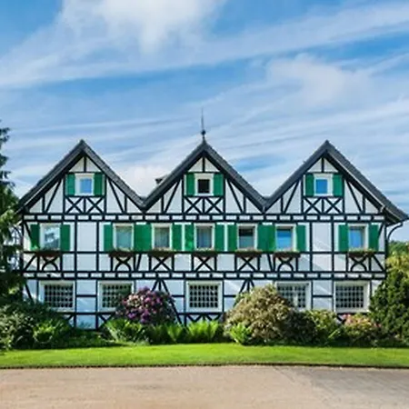 Lohmann's Romantik Gravenberg Hotel 4*