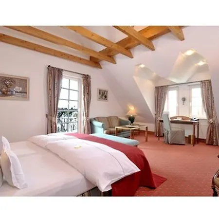 Lohmann's Romantik Gravenberg 랑엔펠트