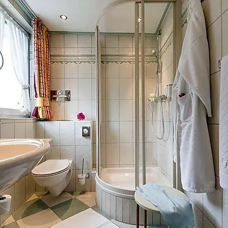 لومان رومانتيك غرافينبيرغ 4*