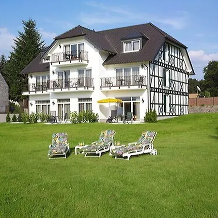 Lohmann's Romantik Gravenberg Otel 4*