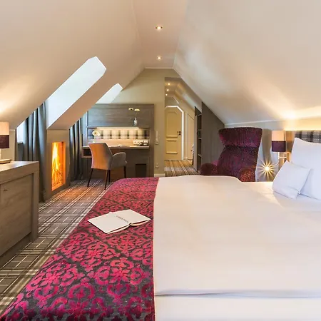Lohmann's Romantik Gravenberg Otel Langenfeld (North Rhine-Westphalia)
