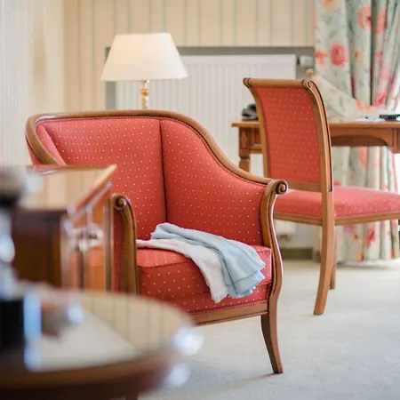 Hotel Lohmann's Romantik Gravenberg 4*