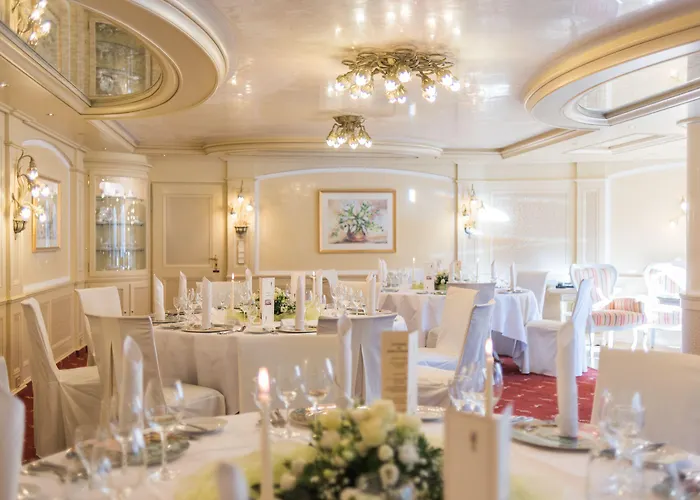 Lohmann's Romantik Gravenberg Hotel Langenfeld (North Rhine-Westphalia)